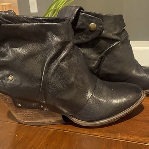 A S 98 Airstep Black Ankle Boots